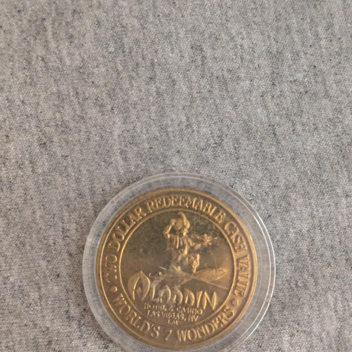 Vintage Aladdin Hotel \& Casino Las Vegas $2 Gaming Token