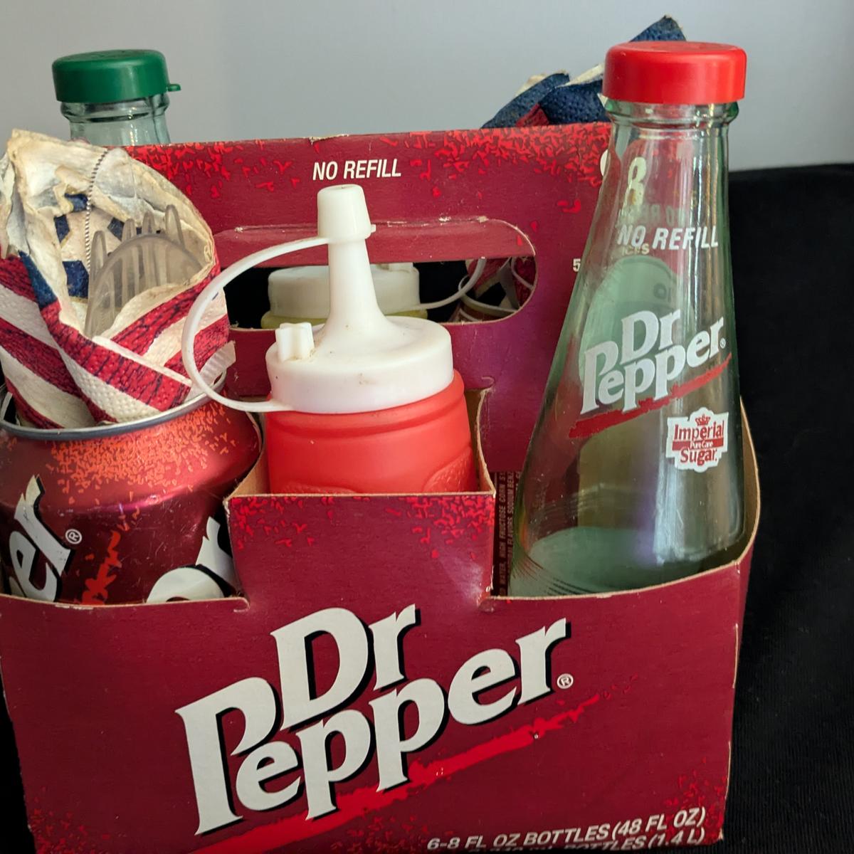 Vintage Dr. Pepper Six-Pack Picnic Carrier